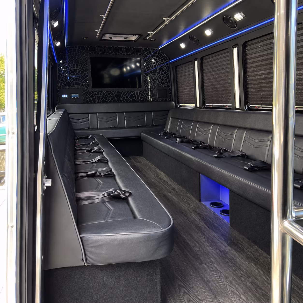 Brooklyn Birthday, Sweet 16, & Quinceañera Party Bus Rentals